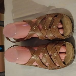 Women's Naturalizer sling back brown leather sandal shoes 9M